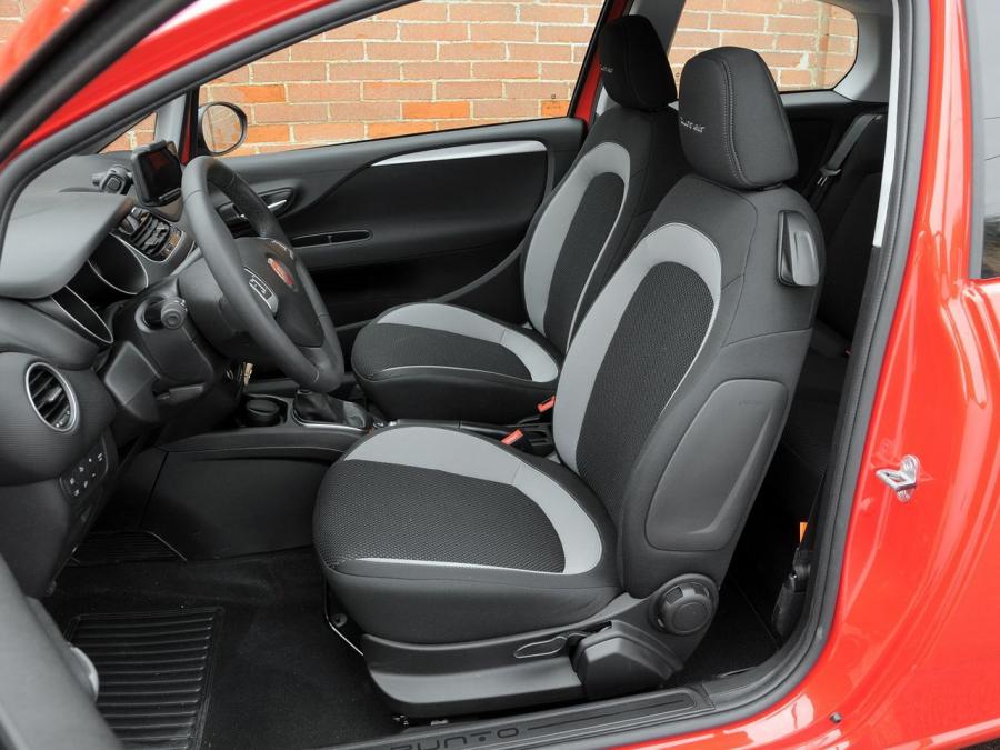  Fiat Punto TwinAir 3-Door 2012 года  (фото 4 из 16)
